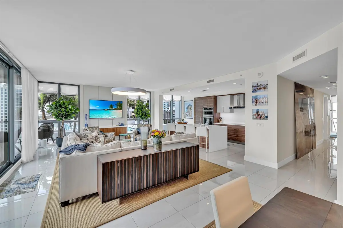 Photo 7 at 100 E Las Olas Boulevard 1701, Fort Lauderdale
