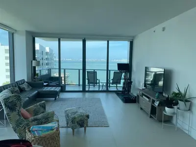 460 NE 28th Street 901, Miami – sold