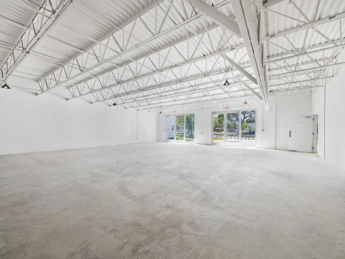 Photo 7 at 410 NE 1st Avenue, Hallandale Beach
