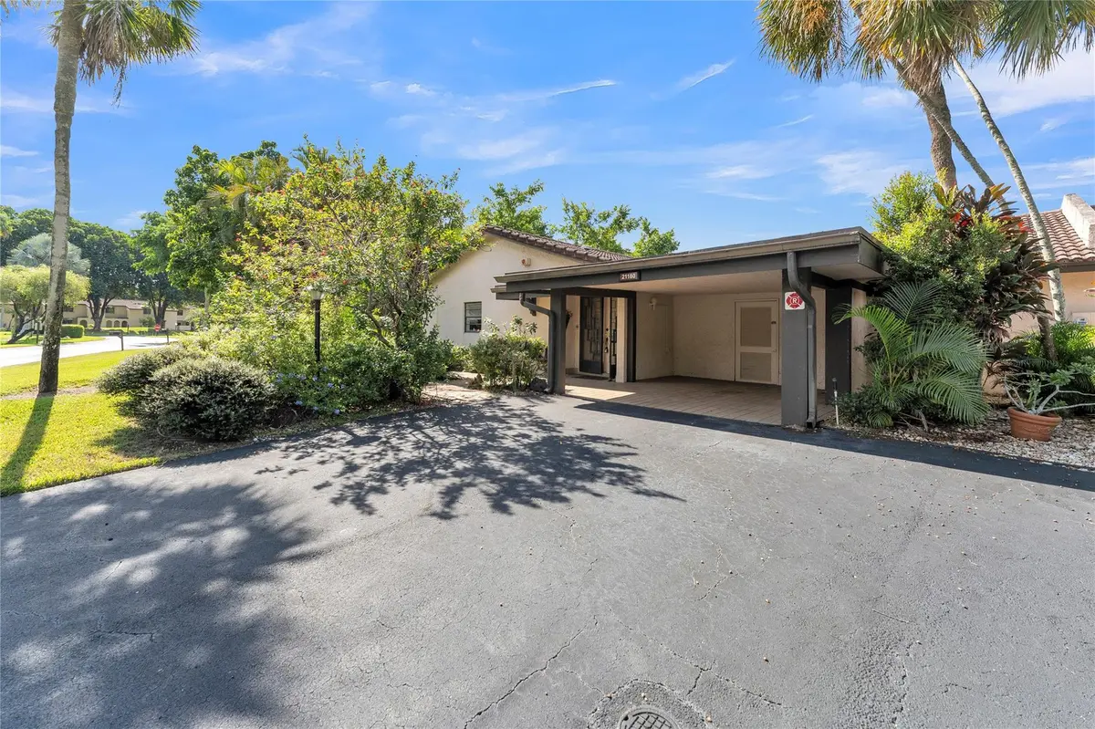 Photo 4 at 21180 Juego Circle 18a, Boca Raton