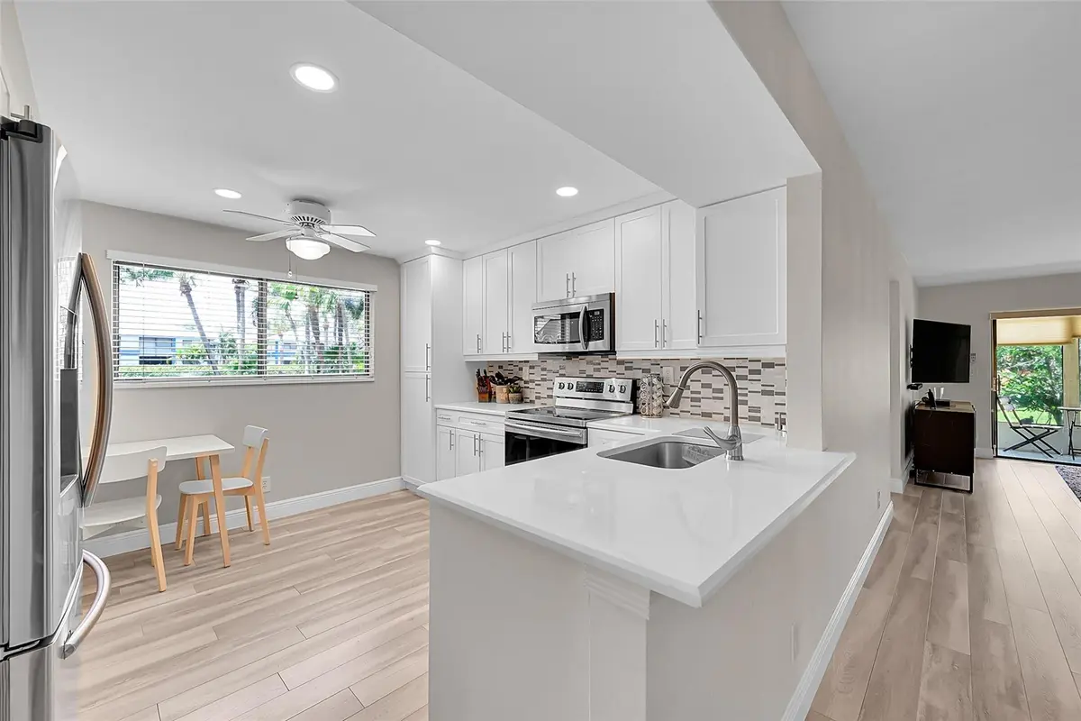 Photo 5 at 15450 Pembridge Avenue 178, Delray Beach