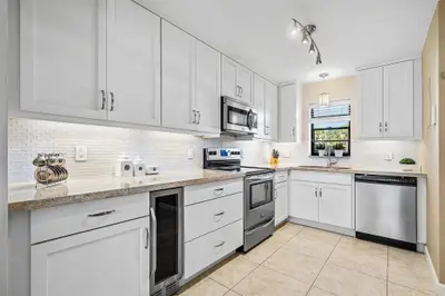 2440 Deer Creek Country Club Boulevard 111C, Deerfield Beach – sold