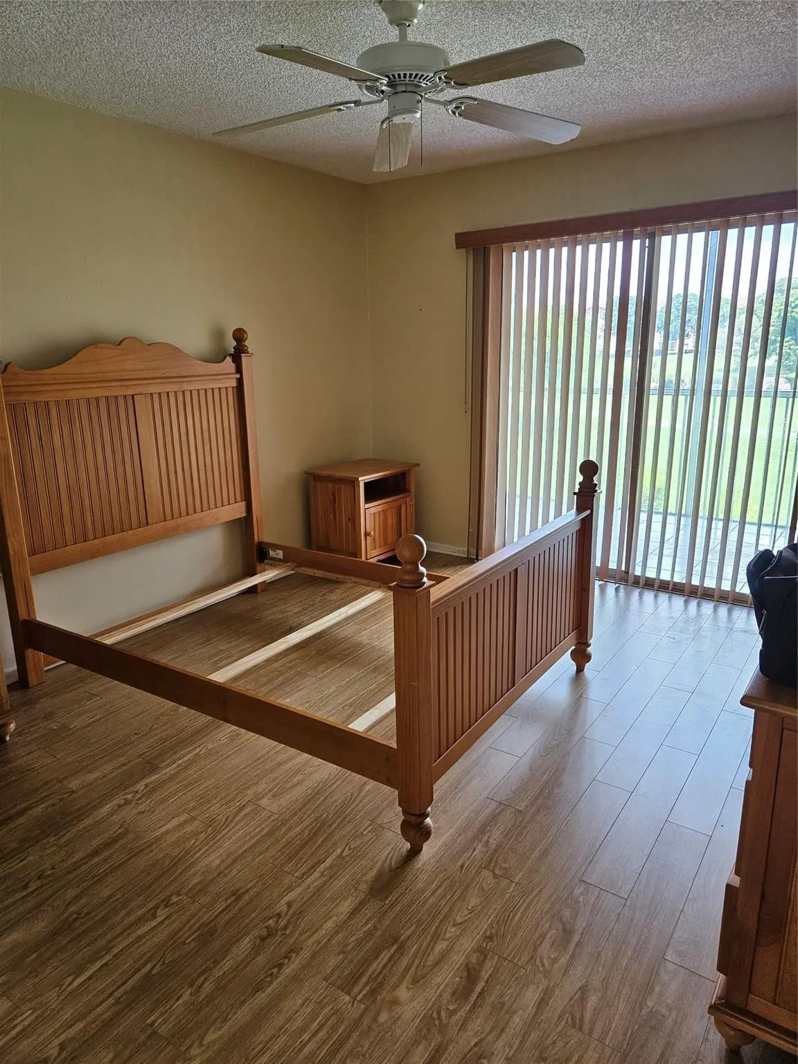 GUEST BEDROOM at 101 SW 132 Way 218, Pembroke Pines