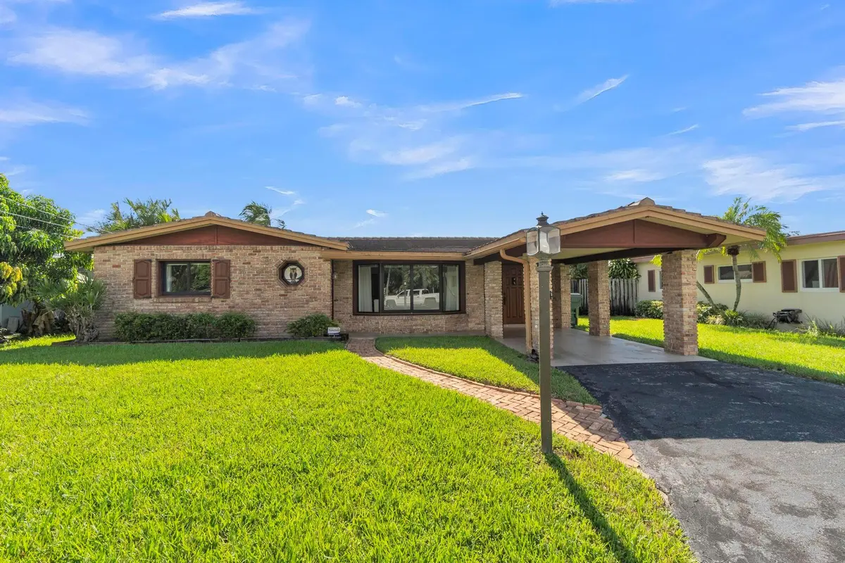 Photo 1 at 1774 NW 39th Place, Oakland Park