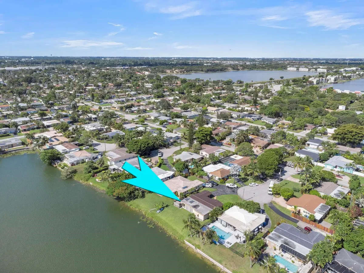 Photo 5 at 1774 NW 39th Place, Oakland Park