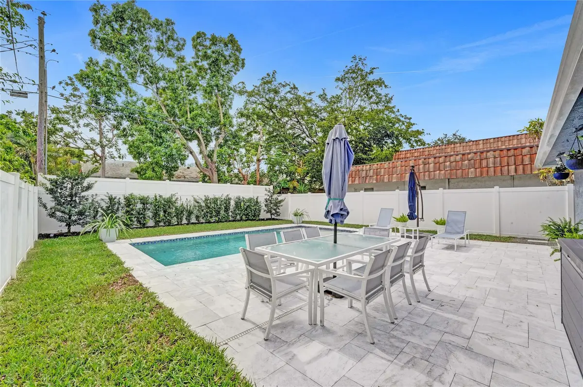 Photo 6 at 1280 NE 40th Street, Oakland Park