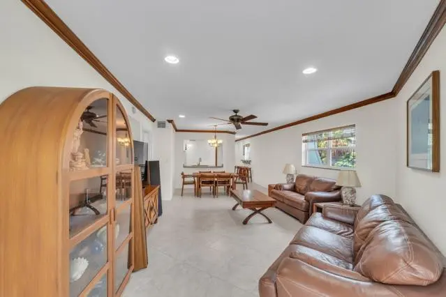 Photo 6 at 961 SE 20th Avenue 308, Deerfield Beach