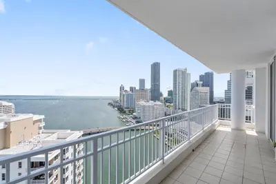 801 Brickell Key Boulevard 2903, Miami – Condominium for sale