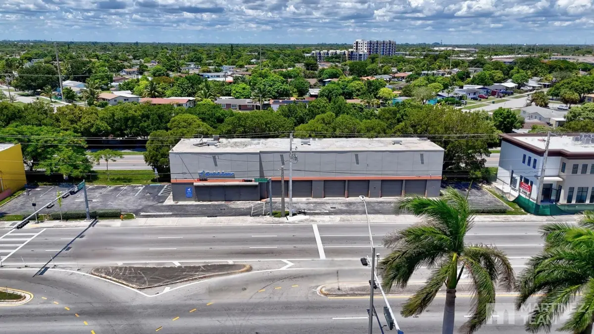 Photo 2 at 20390 S Dixie Highway, Cutler Bay