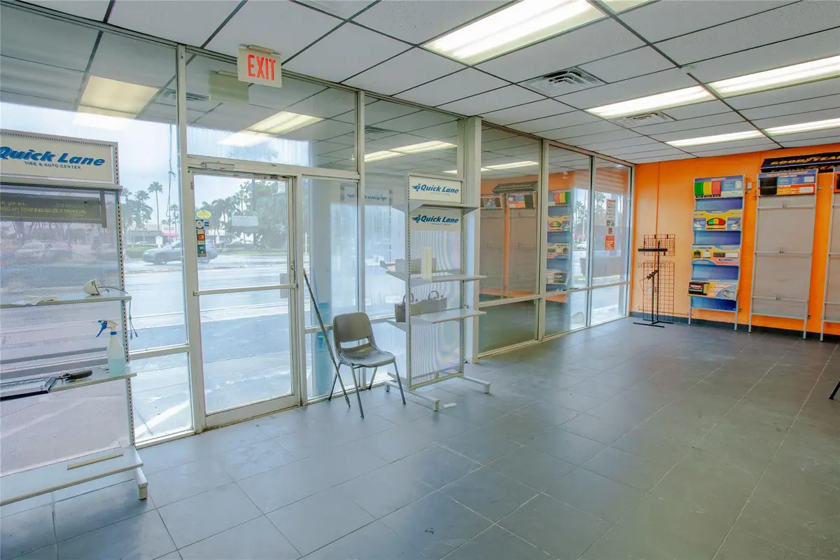 Photo 5 at 20390 S Dixie Highway, Cutler Bay