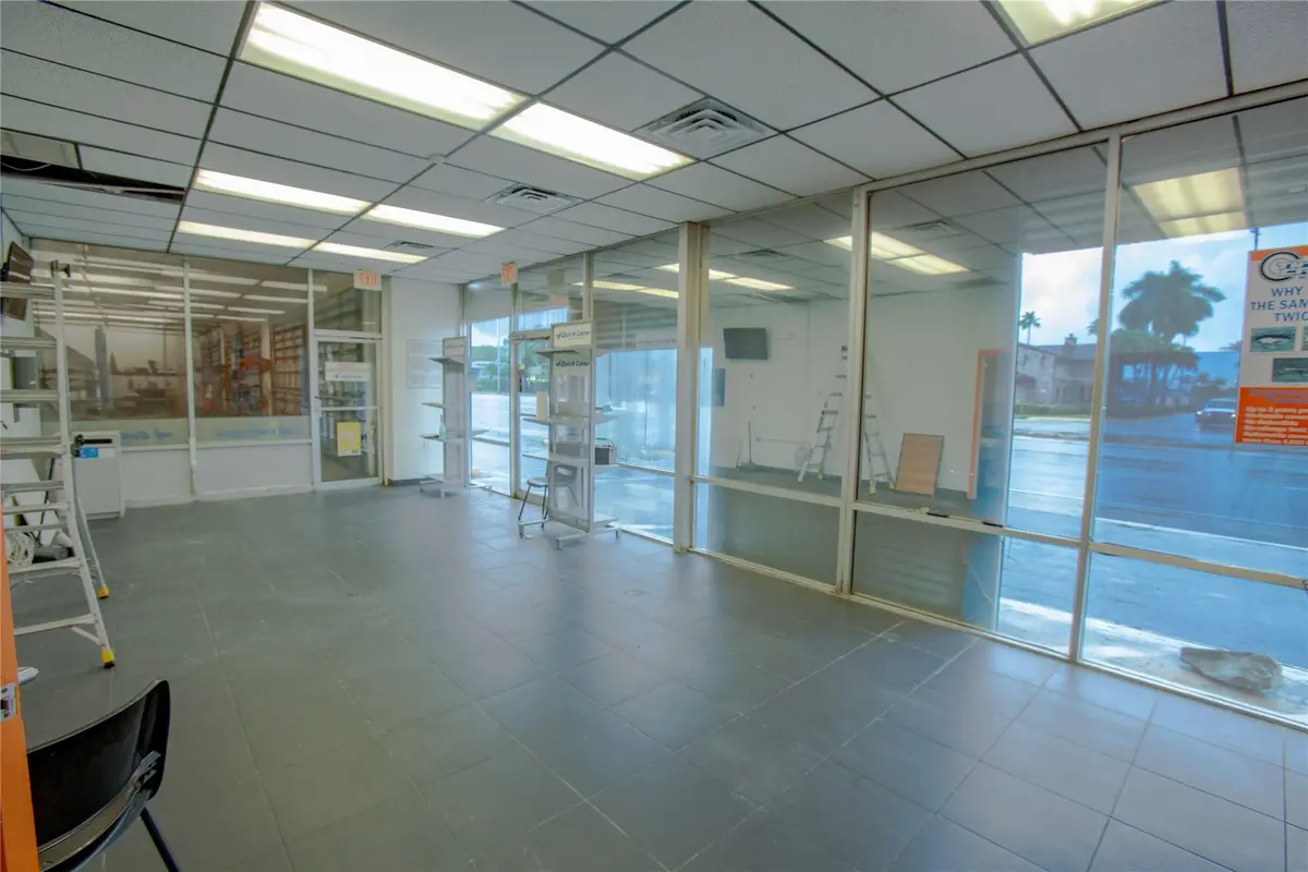 Photo 6 at 20390 S Dixie Highway, Cutler Bay