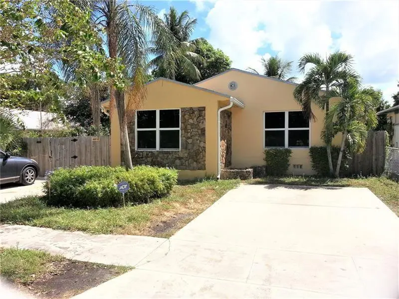 Photo 1 at 1123 N 17th Avenue, Hollywood