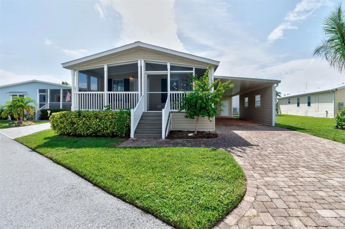 Photo 1 at 192 N Arbor Lane, Vero Beach