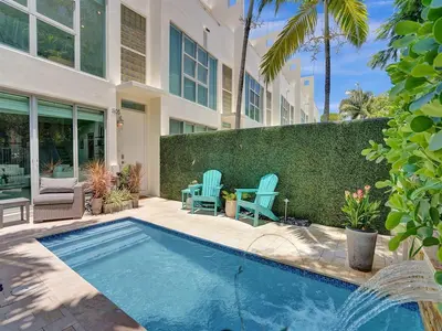 1703 NE 5th Court 1703, Fort Lauderdale – sold