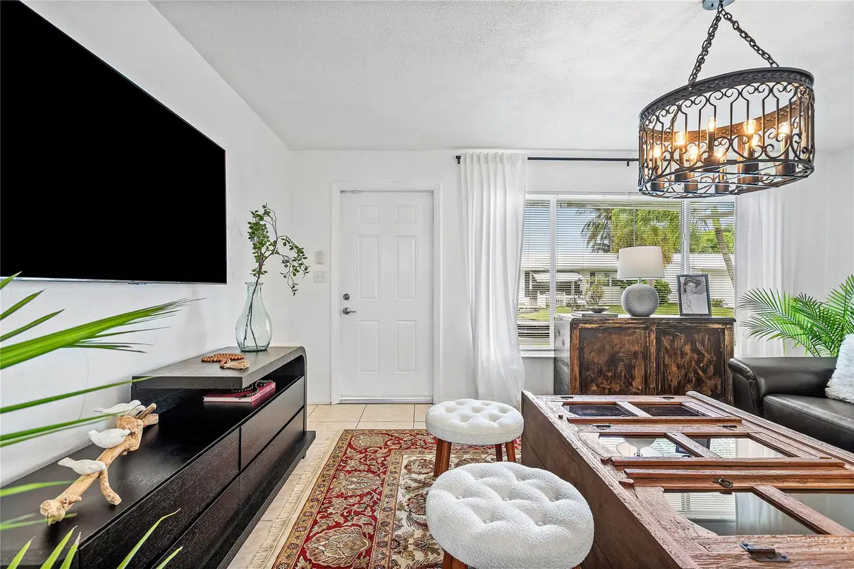 Photo 1 at 170 NW 27th Street, Pompano Beach