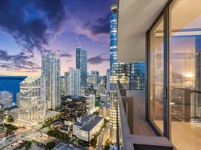 68 SE 6th Street 3201, Miami – sold