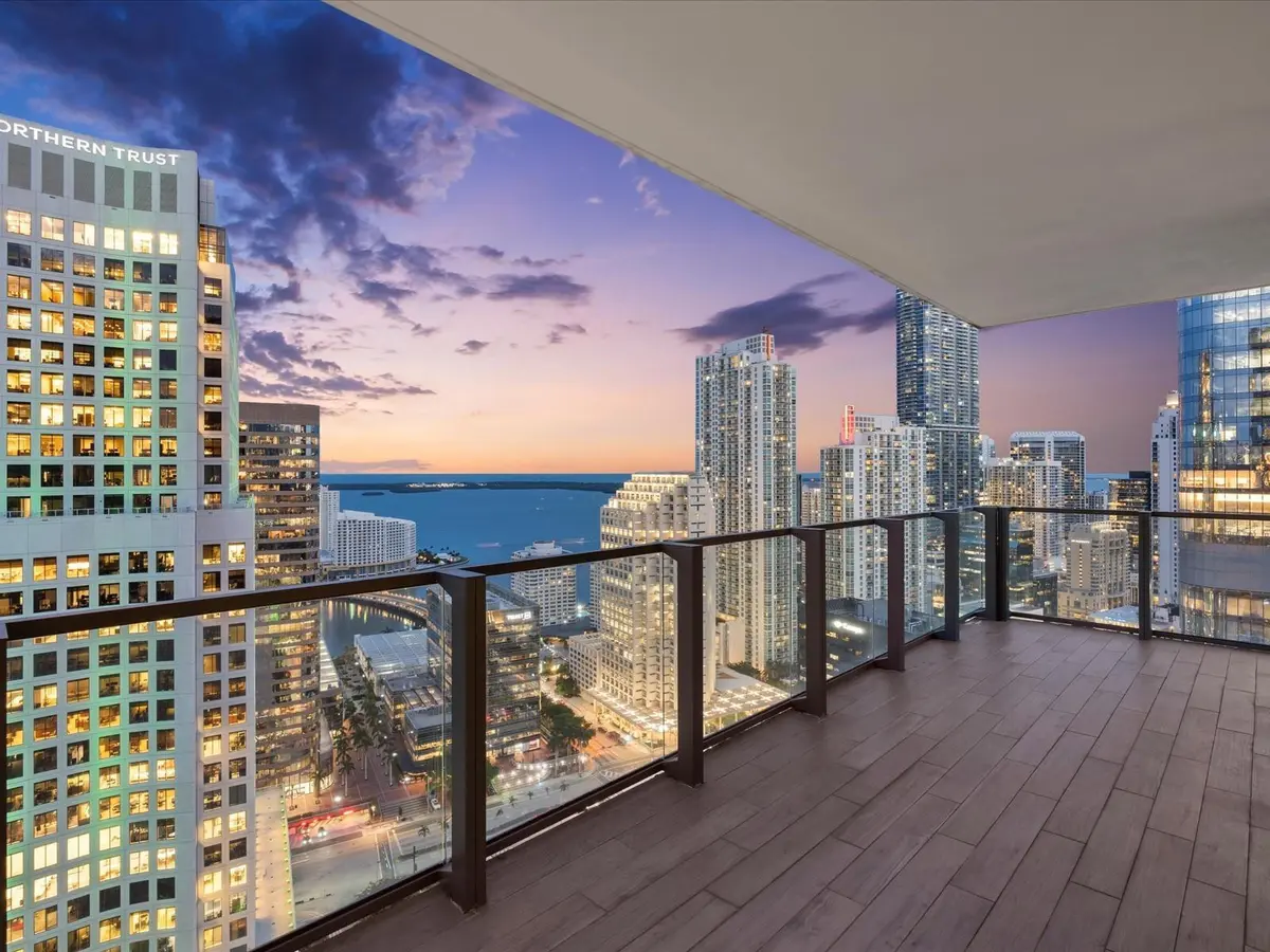 Photo 3 at 68 SE 6th Street 3201, Miami