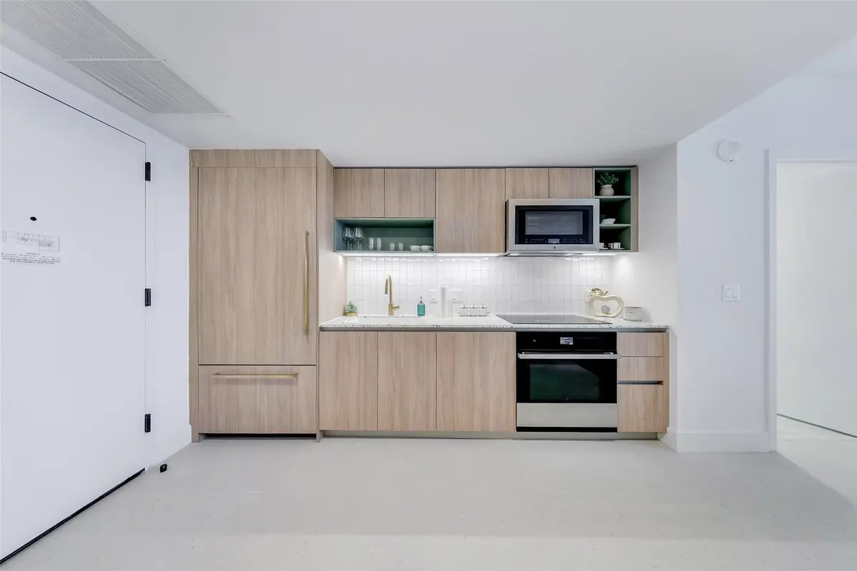 Photo 6 at 159 NE 6th Street 3113, Miami