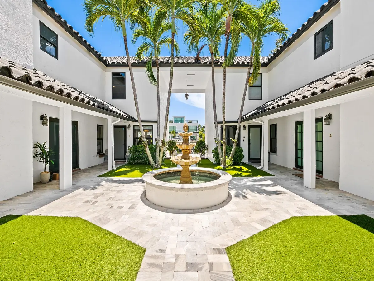 Photo 1 at 1524 SE 12th Street 5, Fort Lauderdale