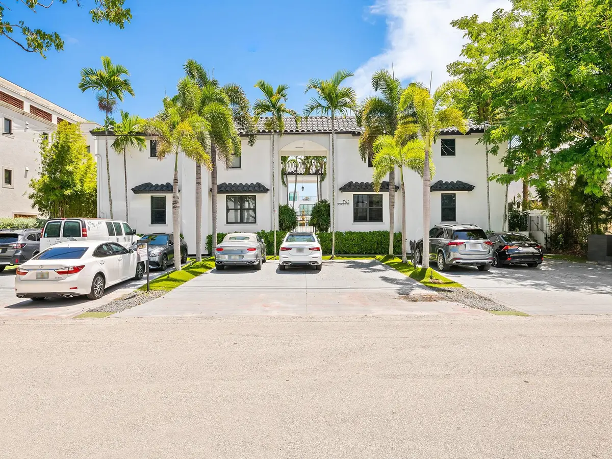 Photo 6 at 1524 SE 12th Street 5, Fort Lauderdale