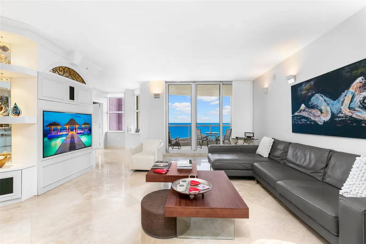 Photo 7 at 2110 N Ocean Boulevard 9A, Fort Lauderdale