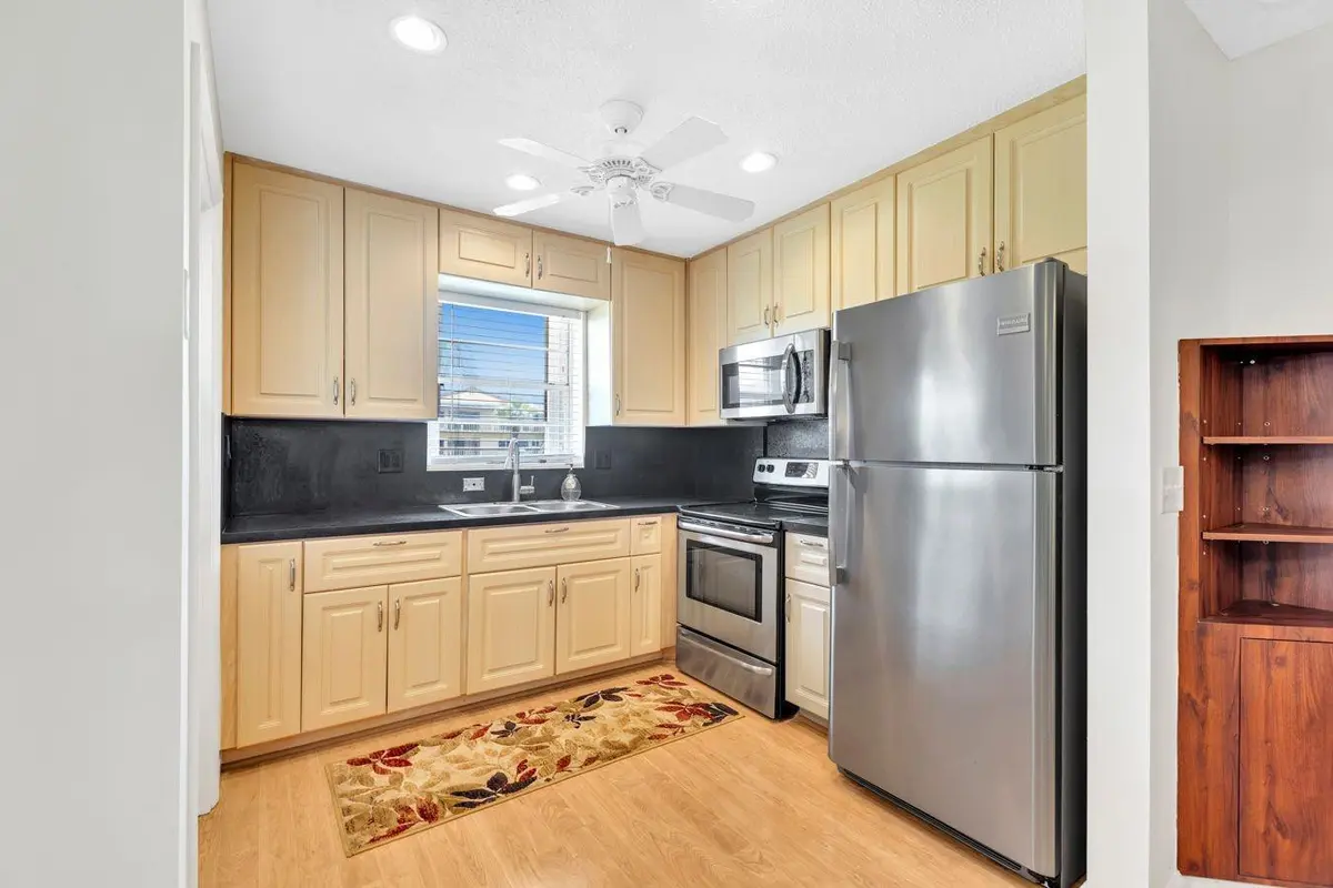 Photo 3 at 5300 Washington Street D206, Hollywood