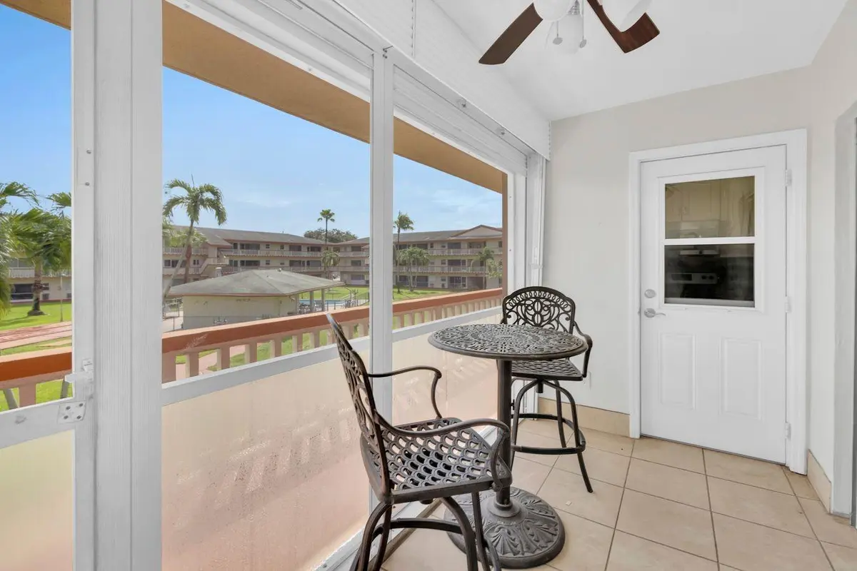 Photo 7 at 5300 Washington Street D206, Hollywood