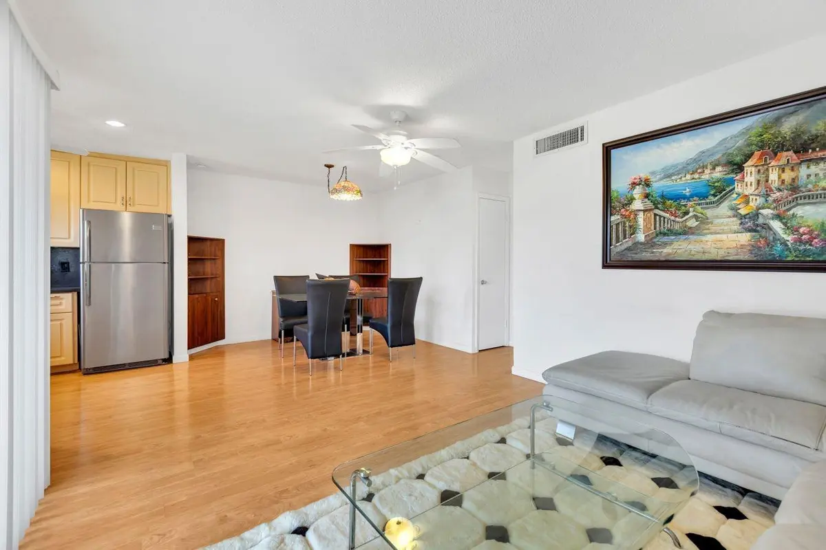 Photo 8 at 5300 Washington Street D206, Hollywood