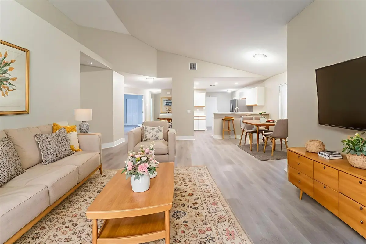 Virtually Staged at 9220 Arborwood Circle, Davie