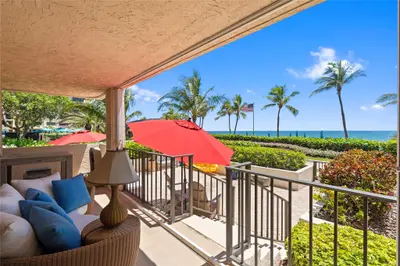 4900 N Ocean Boulevard 208, Lauderdale-By-The-Sea – sold