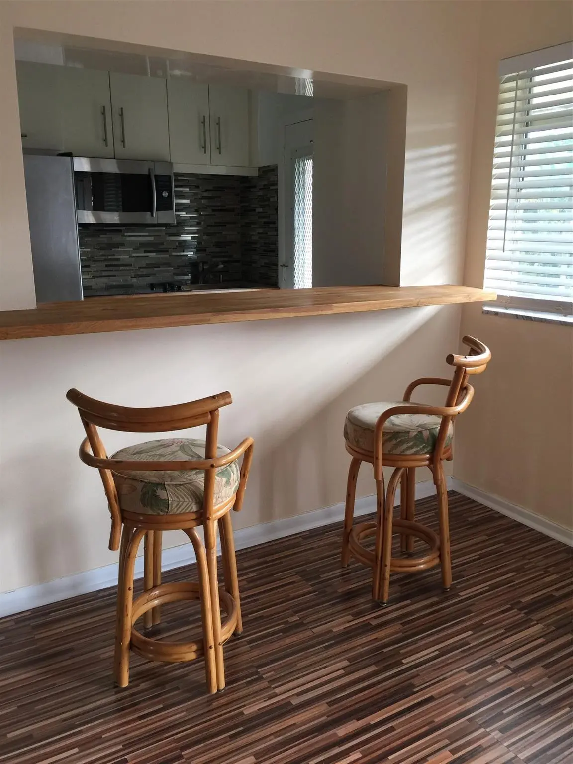 Photo 1 at 1431 S 14th Avenue 213, Hollywood