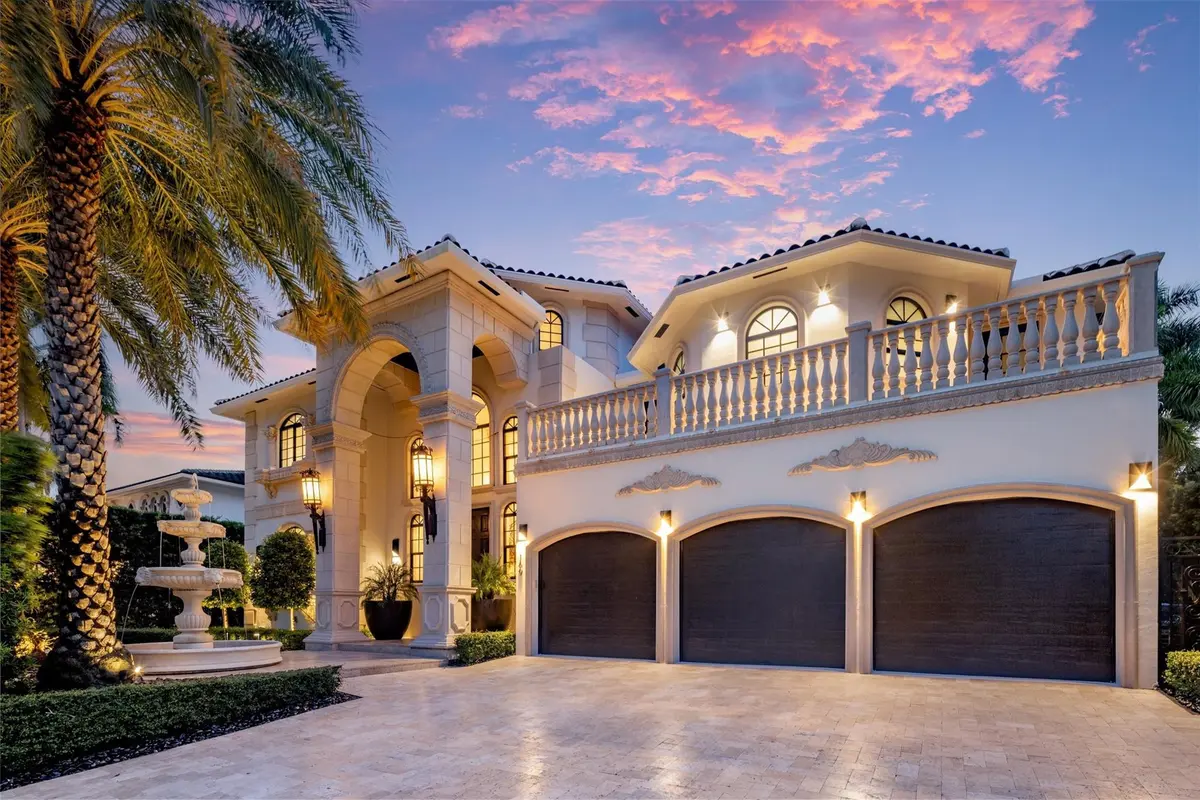 Photo 2 at 169 Fiesta Way, Fort Lauderdale
