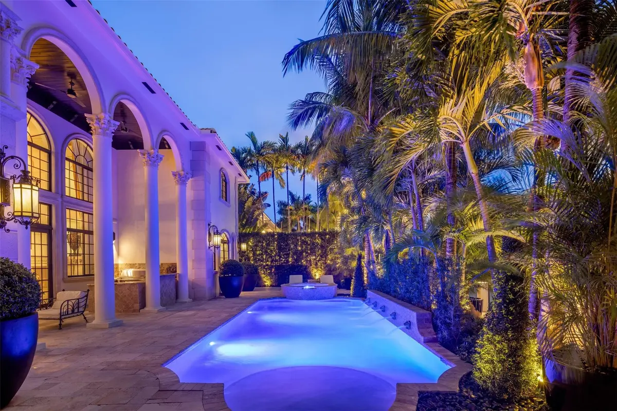Photo 5 at 169 Fiesta Way, Fort Lauderdale