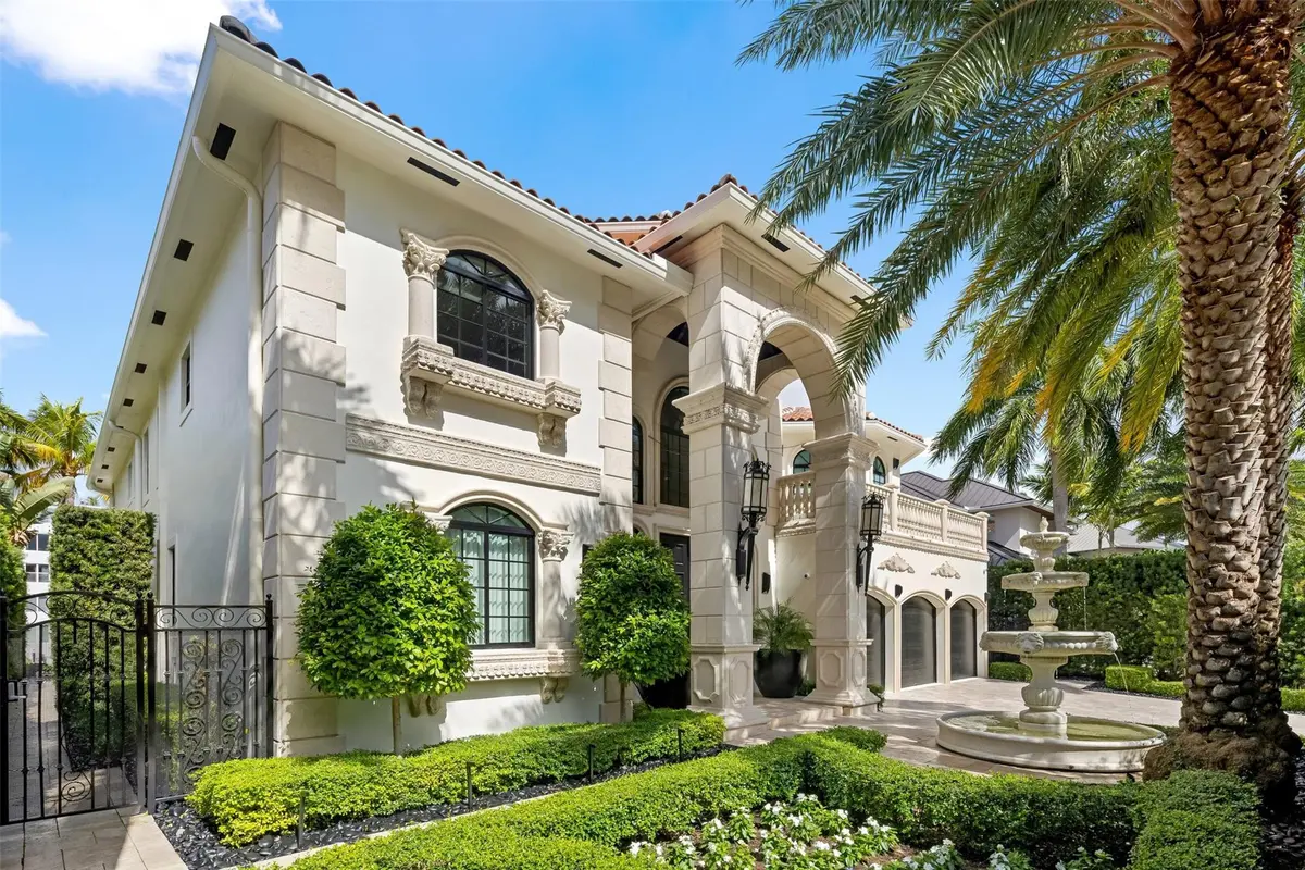 Photo 7 at 169 Fiesta Way, Fort Lauderdale