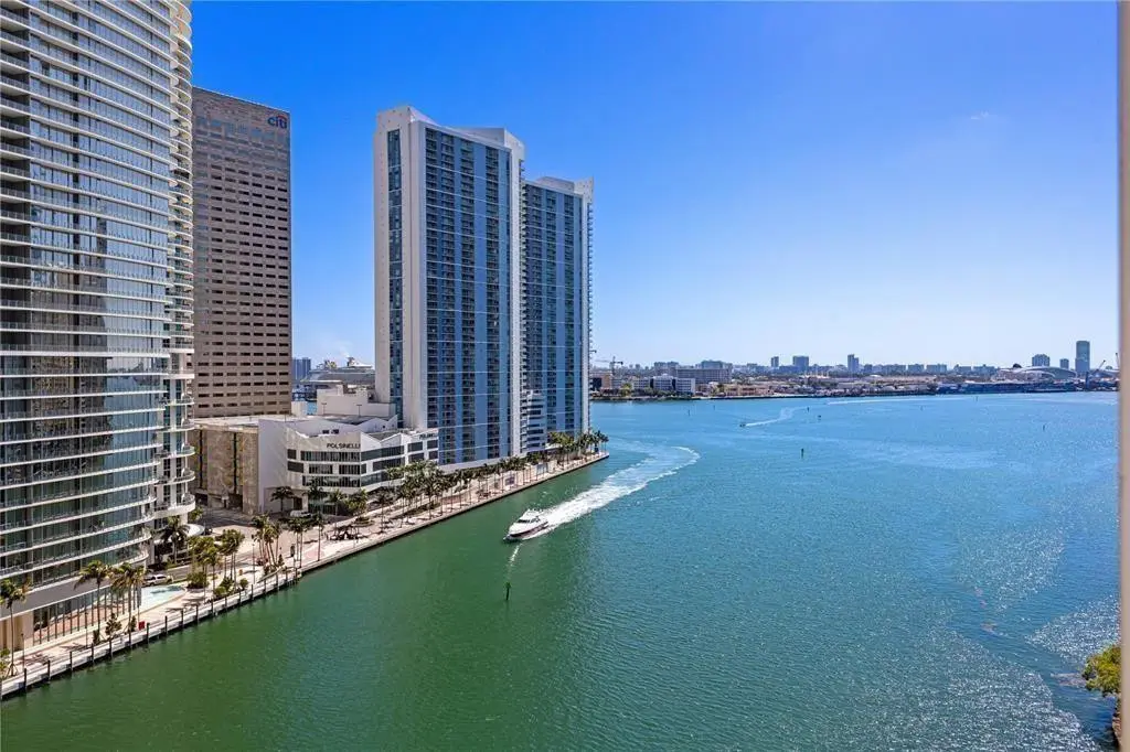 Photo 3 at 465 Brickell Avenue 2706, Miami