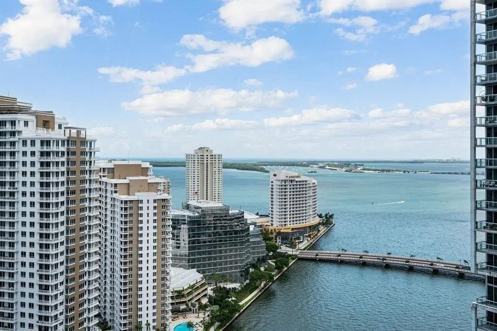 Photo 4 at 465 Brickell Avenue 2706, Miami