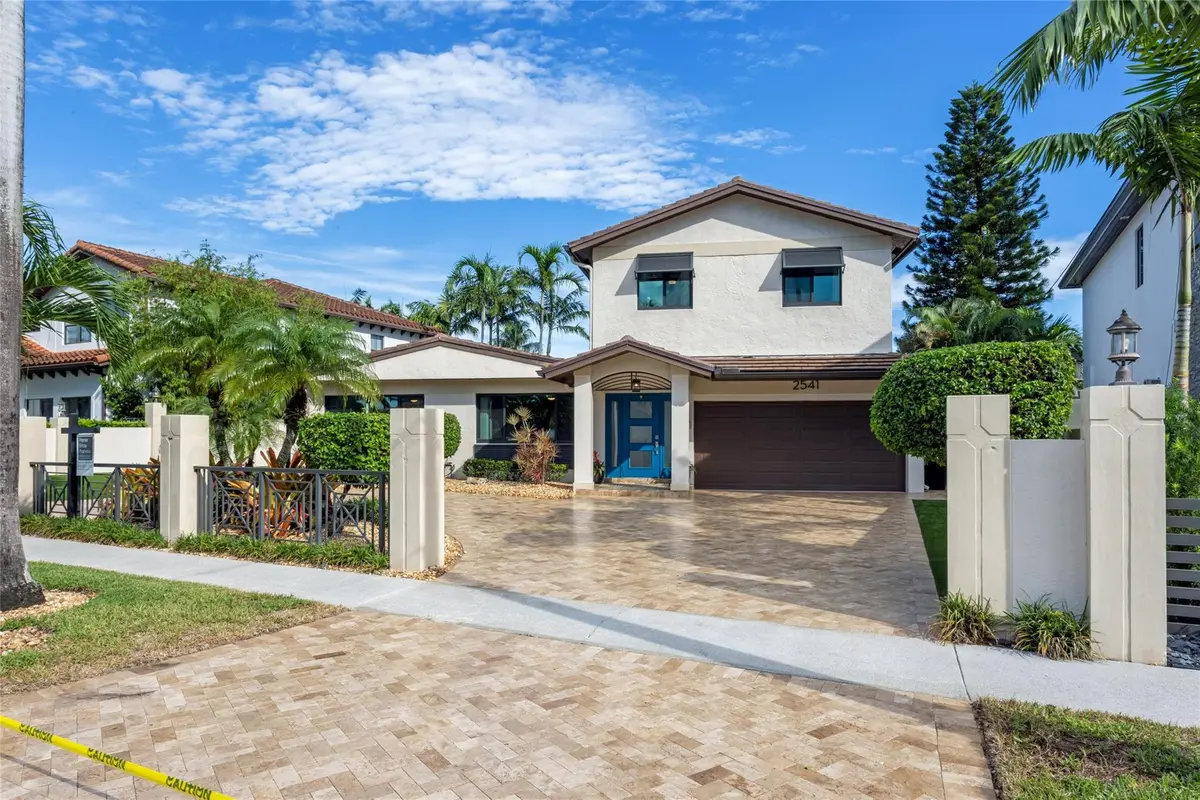 Photo 3 at 2541 NE 48th Street, Lighthouse Point