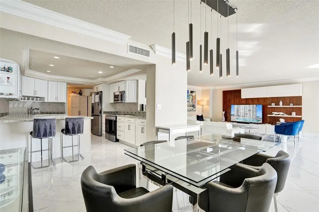 Open concept at 3900 N Ocean Drive 10f, Lauderdale-By-The-Sea