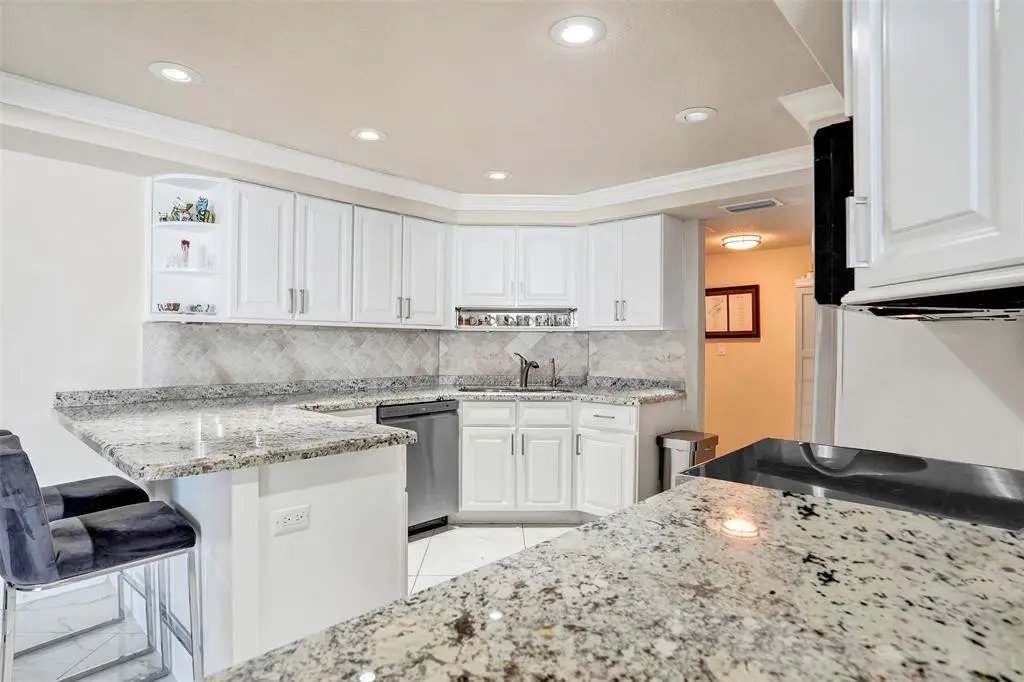 Kitchen at 3900 N Ocean Drive 10f, Lauderdale-By-The-Sea