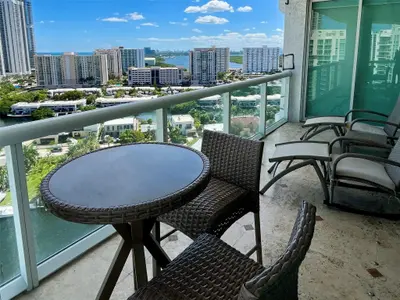 16500 Collins Avenue 2052, Sunny Isles Beach – Condominium for sale