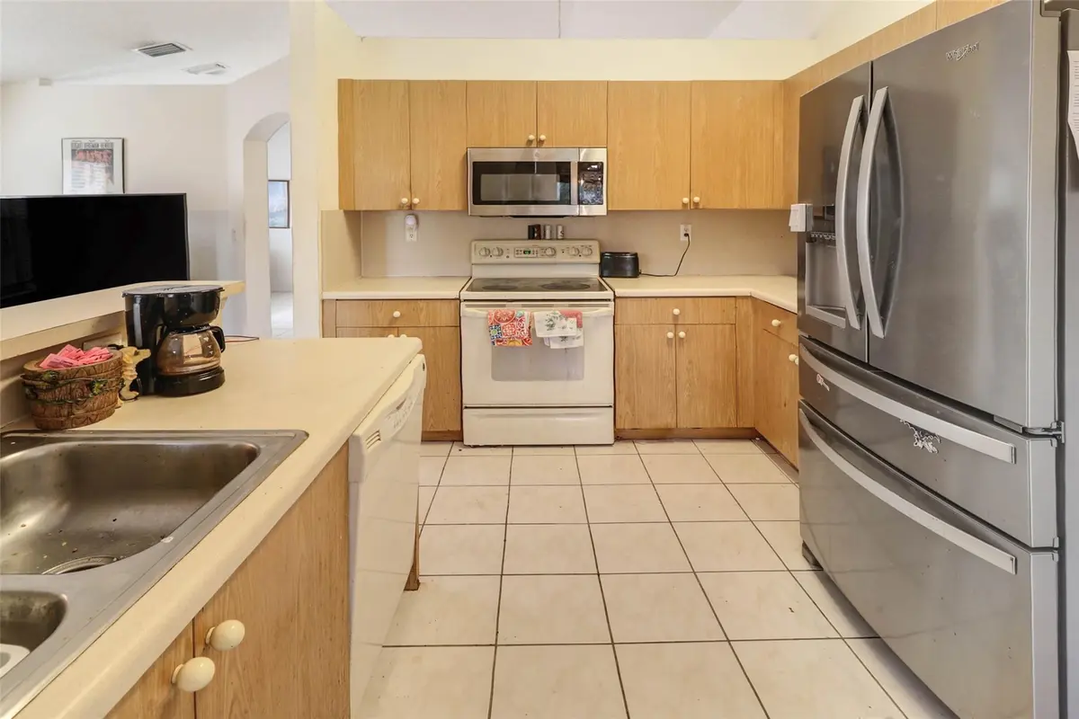 Photo 4 at 12250 NW 57th Street, Coral Springs