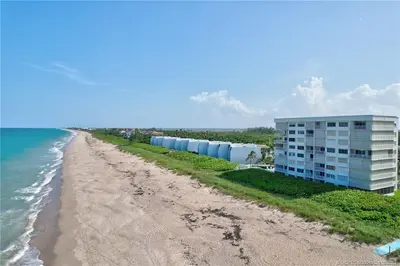 10980 S Ocean Drive 114, Jensen Beach – Condominium for sale