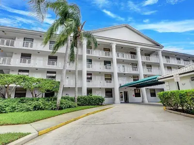 3636 Whitehall Drive 305, West Palm Beach – Apartment for rent