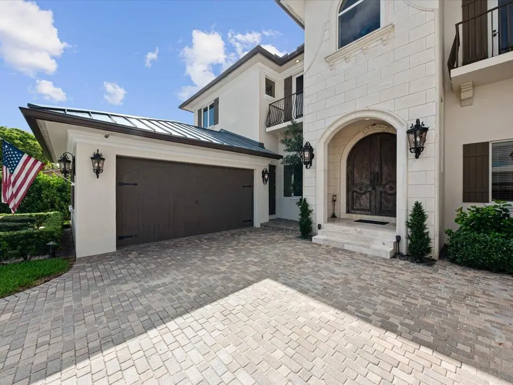 Photo 6 at 3030 NE 45th Street, Fort Lauderdale