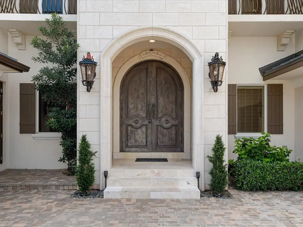 Photo 5 at 3030 NE 45th Street, Fort Lauderdale
