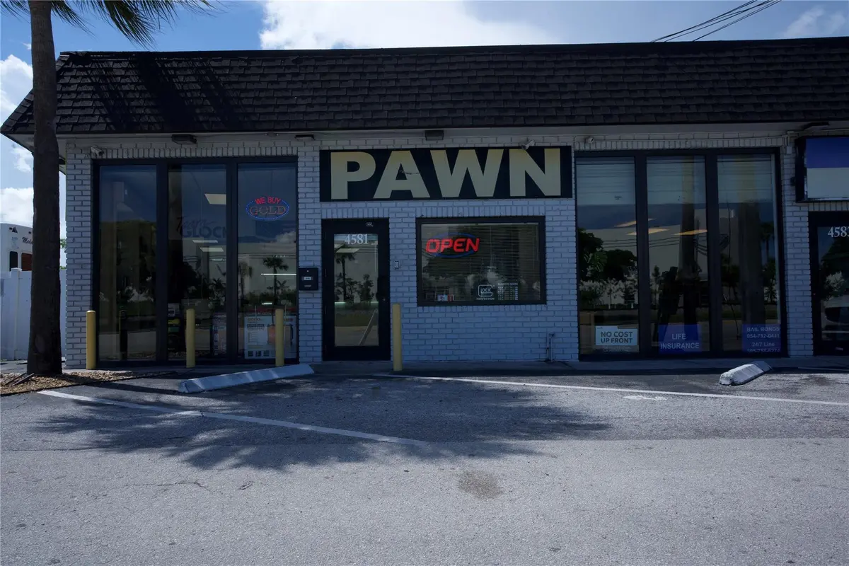 Photo 1 at 4581 N Dixie Highway, Deerfield Beach