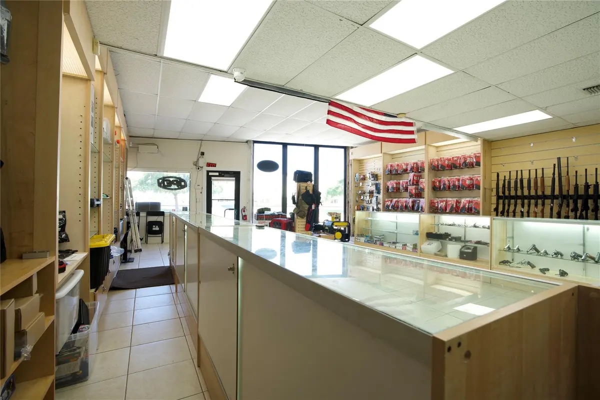 Photo 5 at 4581 N Dixie Highway, Deerfield Beach