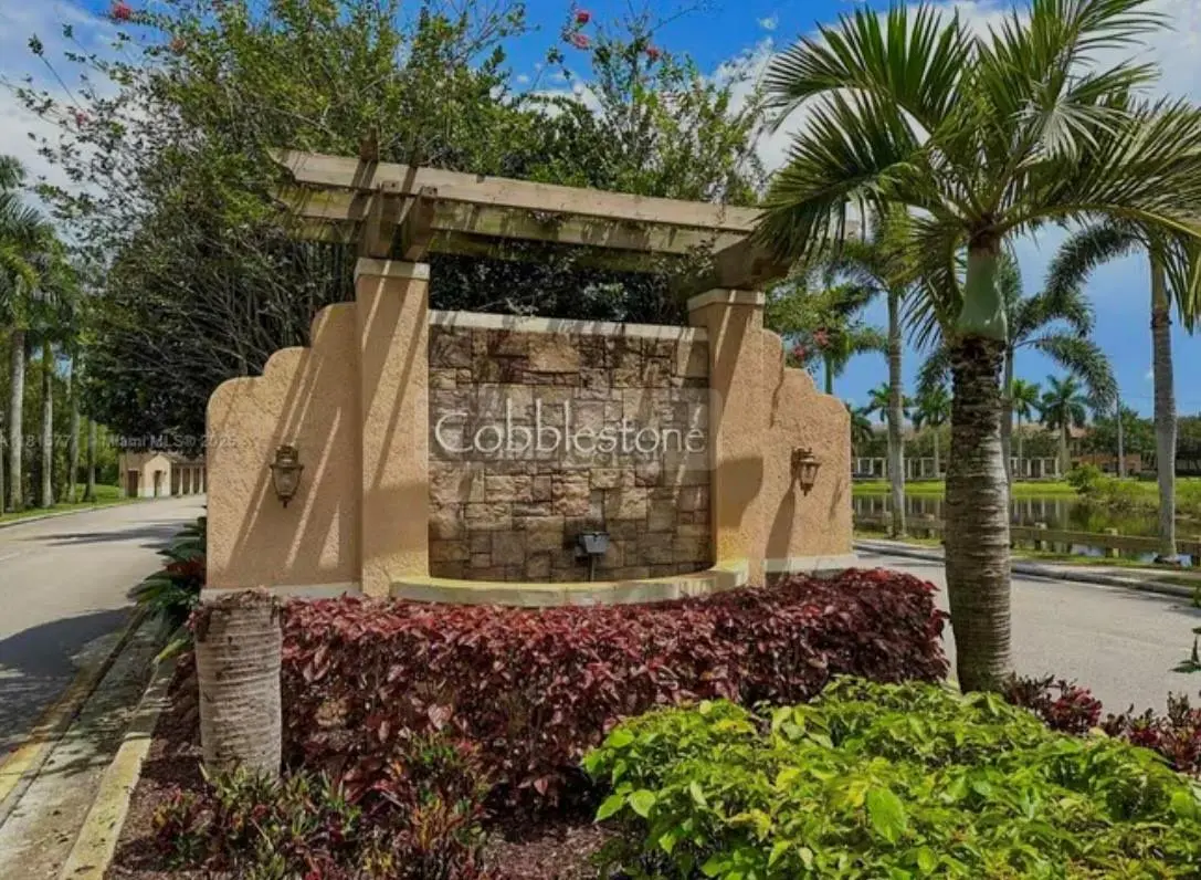 Photo 1 at 817 SW 147th Avenue 1404, Pembroke Pines