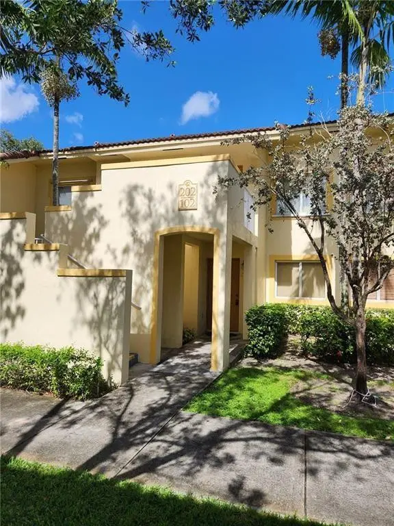Photo 1 at 4775 SW 62nd Avenue 102, Davie