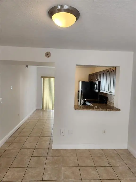 Photo 4 at 4775 SW 62nd Avenue 102, Davie